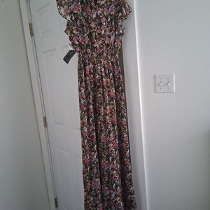 Floral Maxi Dress with Ruffle Sleeves